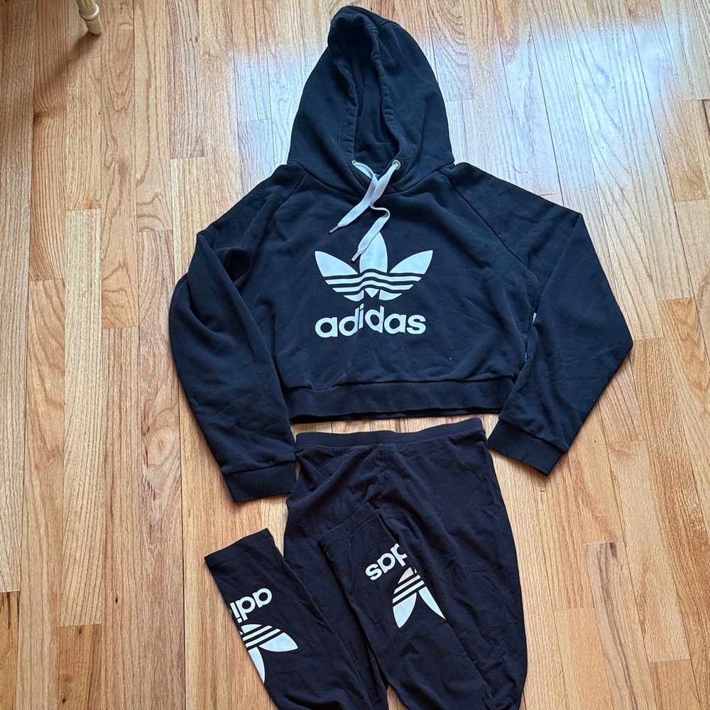 FULL outfit Adidas Black and White Logo Cropped Oversized Hoodie and Leggings